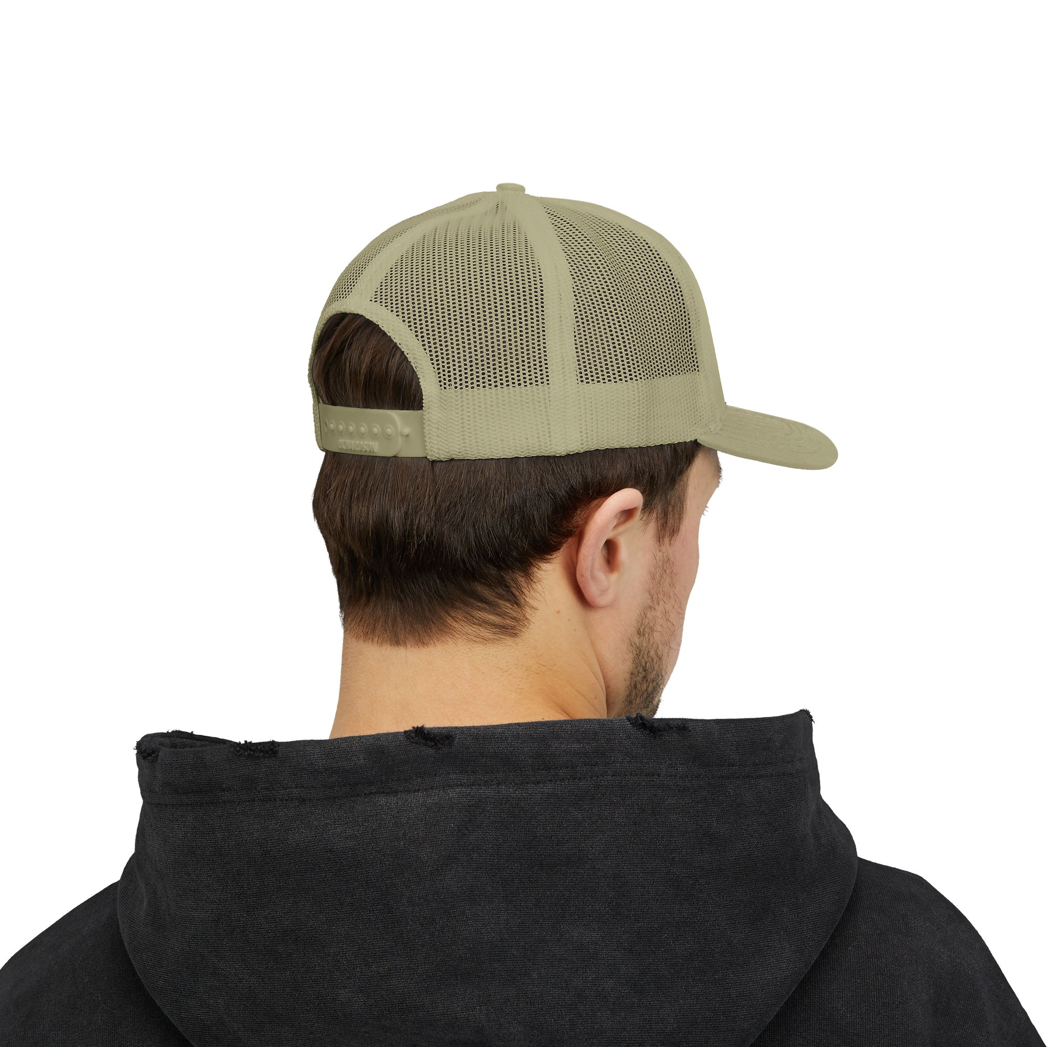 Snapback Trucker Cap - Versatile Style for Casual Outings and Adventures