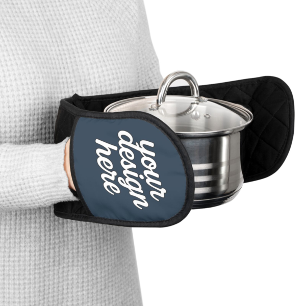 Stylish Heat-Insulated Oven Mitts — Slip-Resistant Kitchen Gloves for Baking